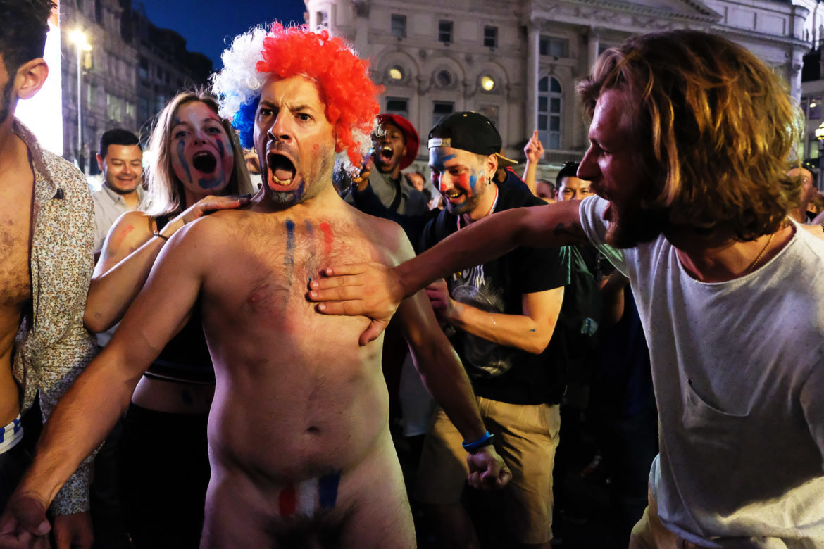 VIVE LA FRANCE ET VIVE LA RÉPUBLIQUE