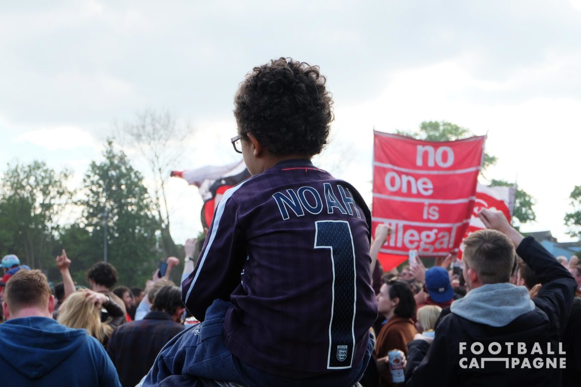 CONTRE LA SUPERLIGUE ET LA CONFISCATION DU FOOTBALL
